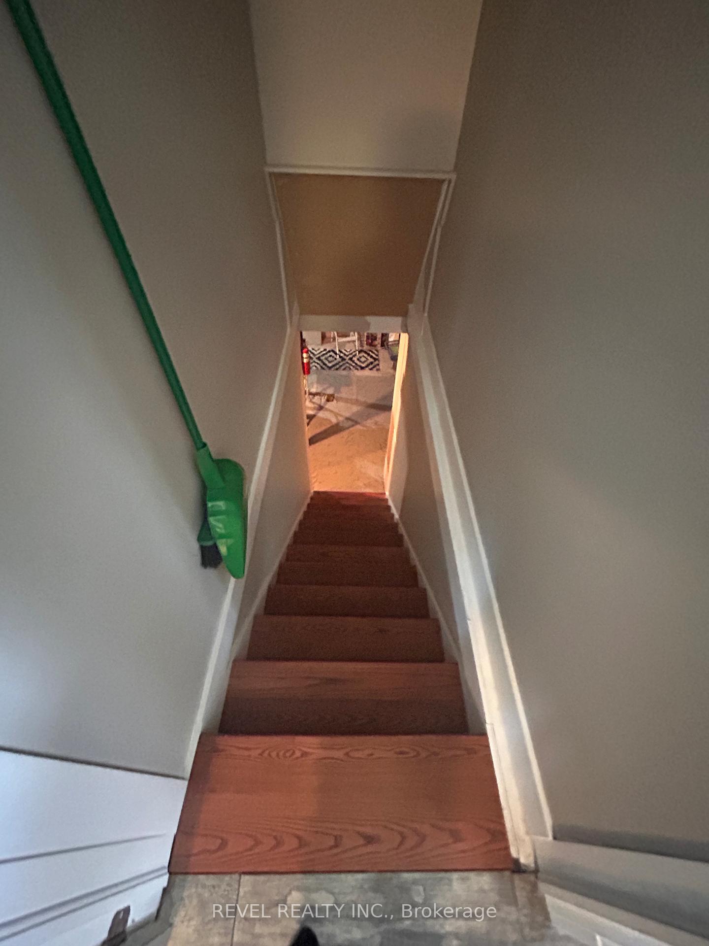 Photo 25 of 185 Fifteenth Avenue, Cochrane — HOMEH
