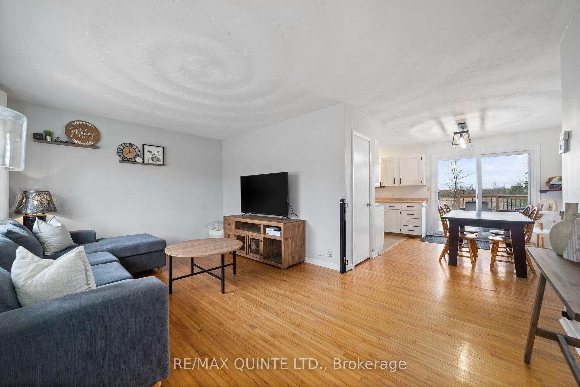 Photo 9 of 368 Whites Road, Quinte West — HOMEH