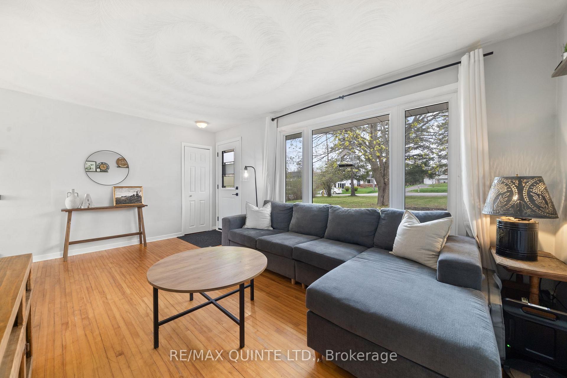 Photo 17 of 368 Whites Road, Quinte West — HOMEH