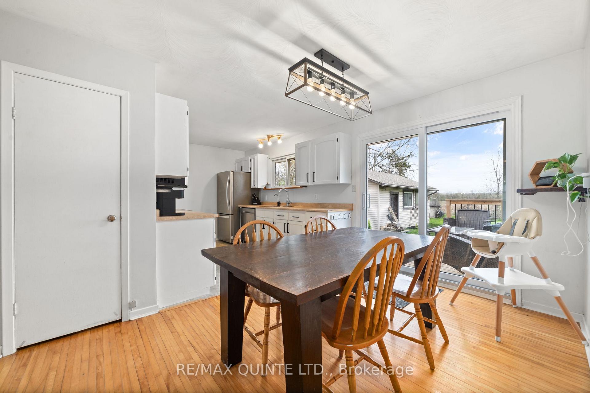 Photo 7 of 368 Whites Road, Quinte West — HOMEH