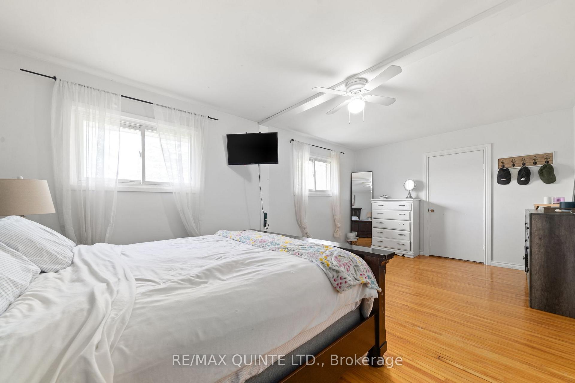 Photo 21 of 368 Whites Road, Quinte West — HOMEH