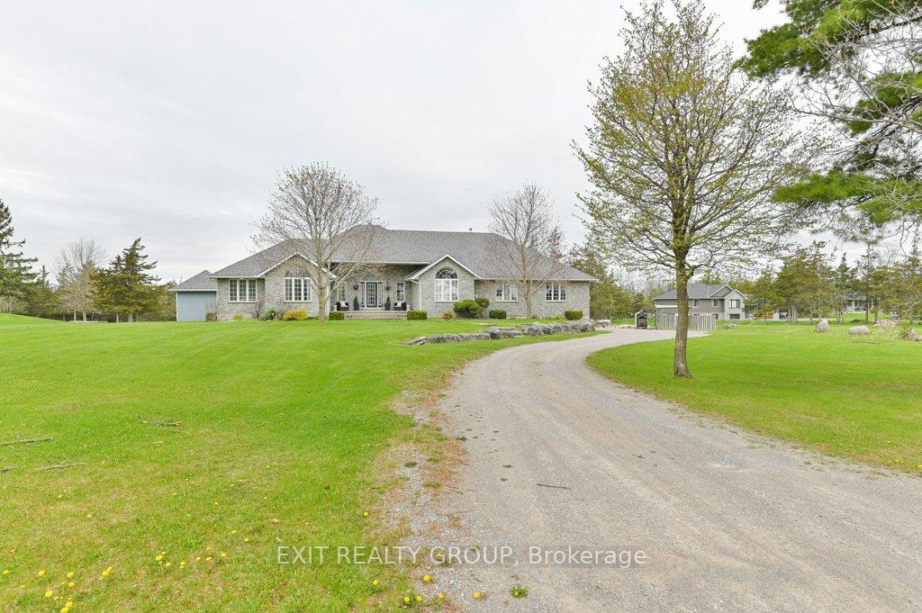 Photo 2 of 109 Sills Road, Belleville, Thurlow Ward — HOMEH