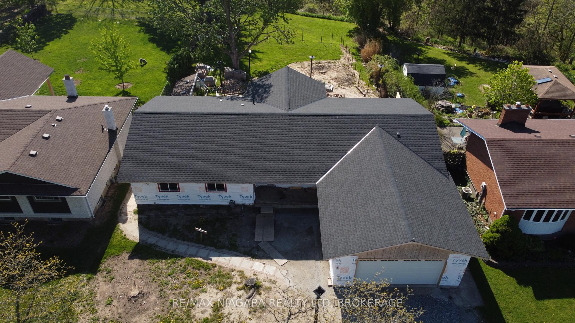 Photo 5 of 347 Pelham Road, St. Catharines, Rykert/Vansickle — HOMEH