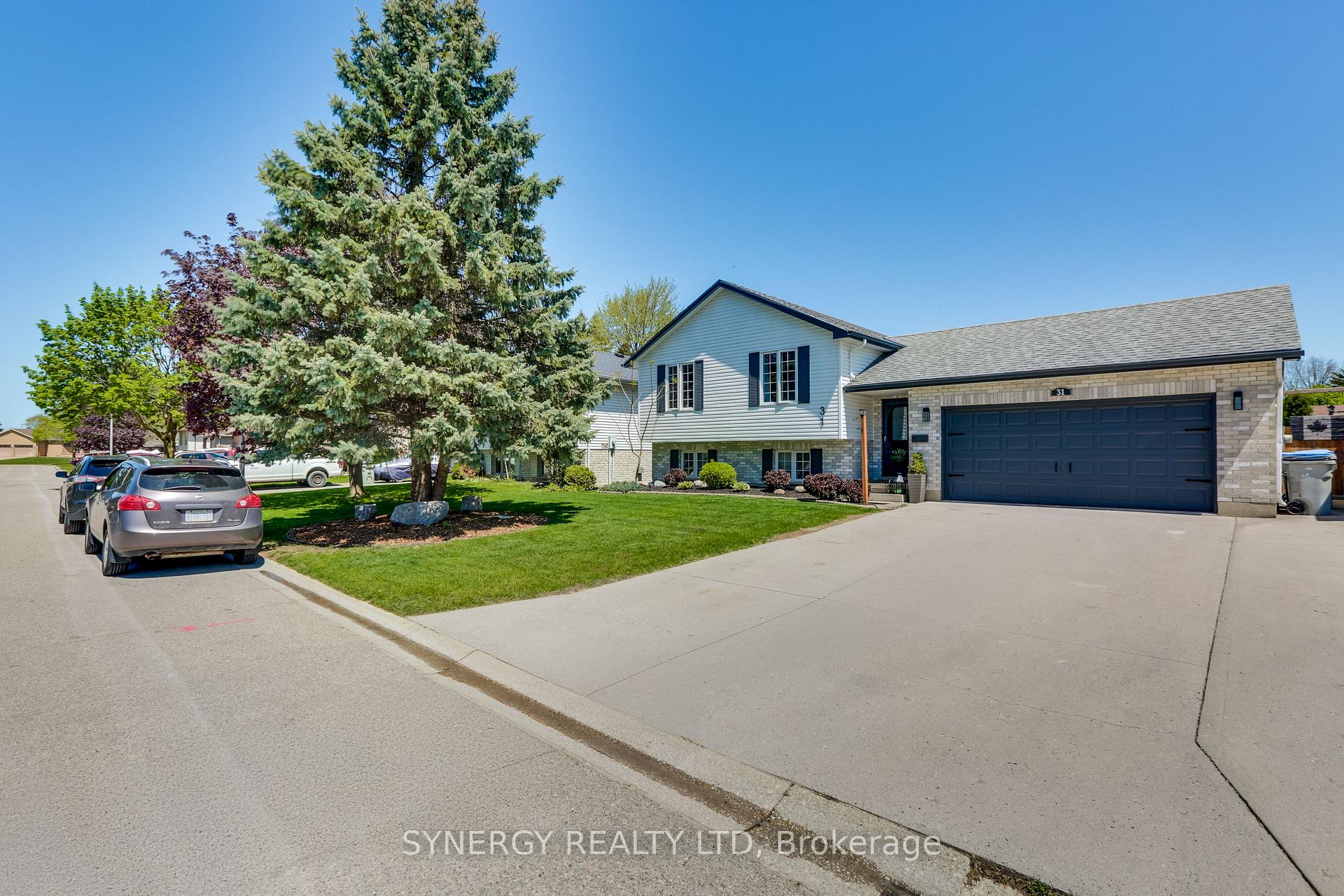 Front of 31 La Mantia Avenue
