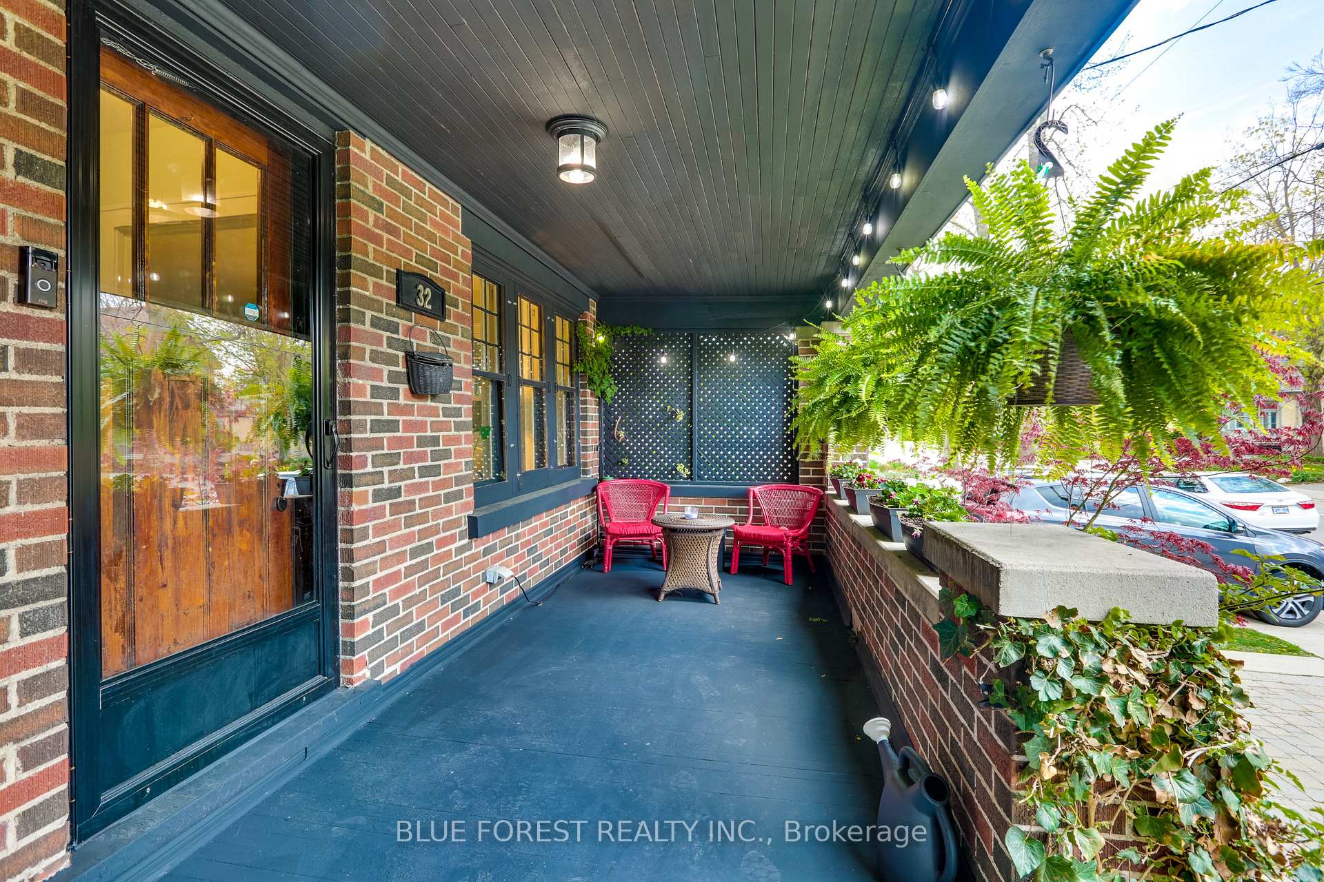 Photo 2 of 32 Bruce Street, London, South F — HOMEH