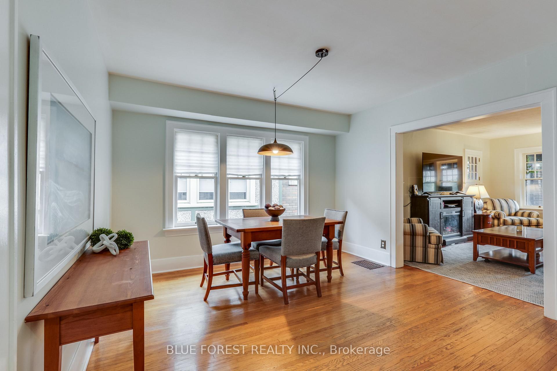 Photo 7 of 32 Bruce Street, London, South F — HOMEH