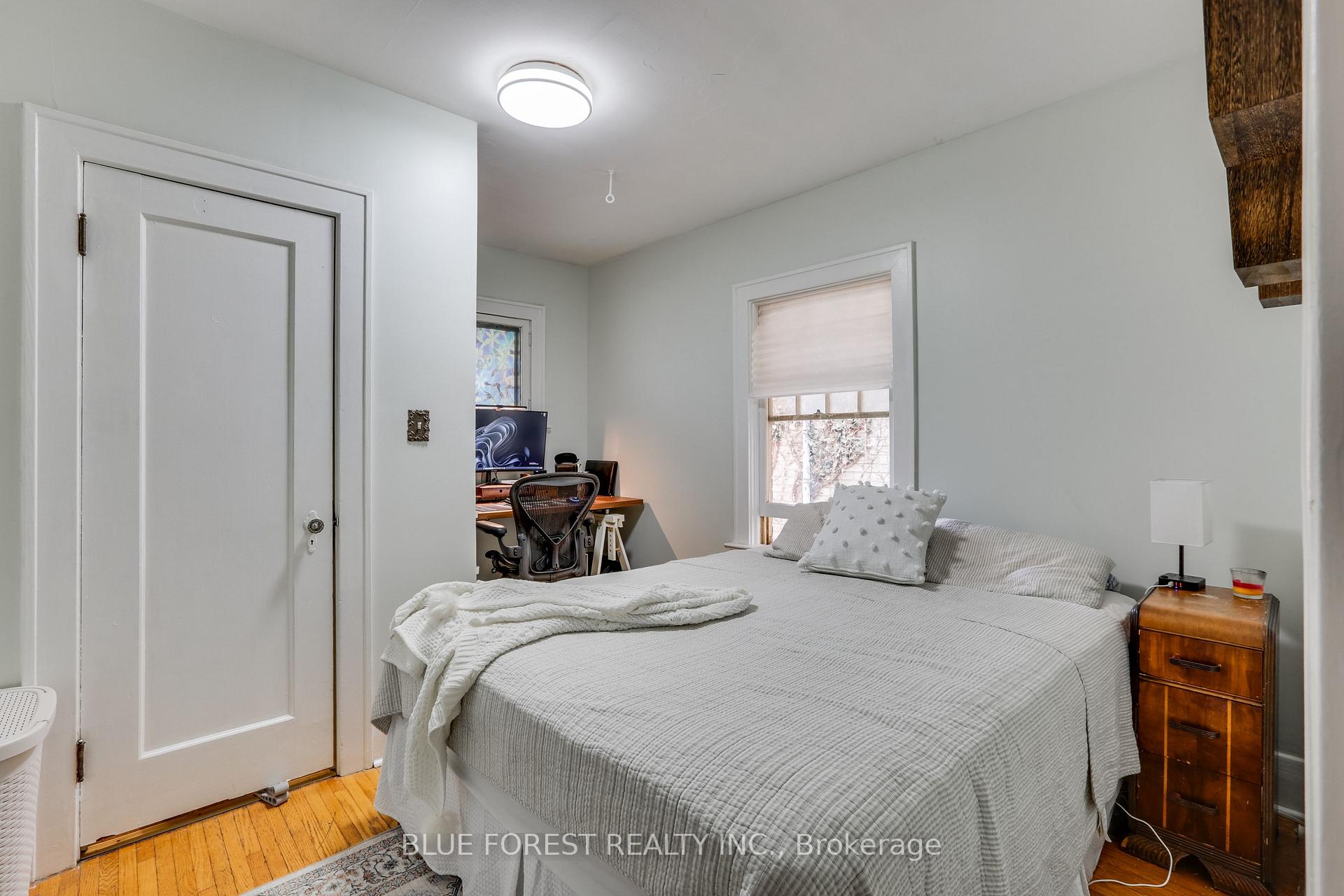 Photo 21 of 32 Bruce Street, London, South F — HOMEH