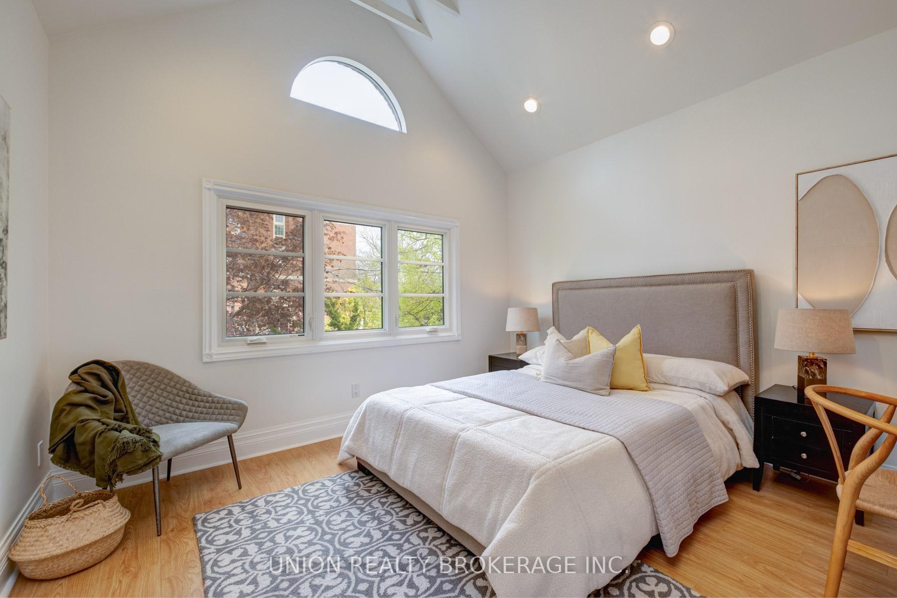 Photo 12 of 52 Malvern Avenue, Toronto, East End-Danforth — HOMEH