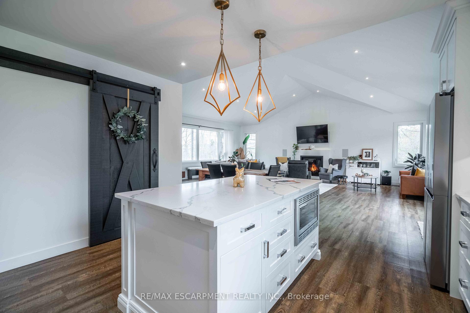 Photo 19 of 298 Garner Road E, Hamilton, Ancaster — HOMEH