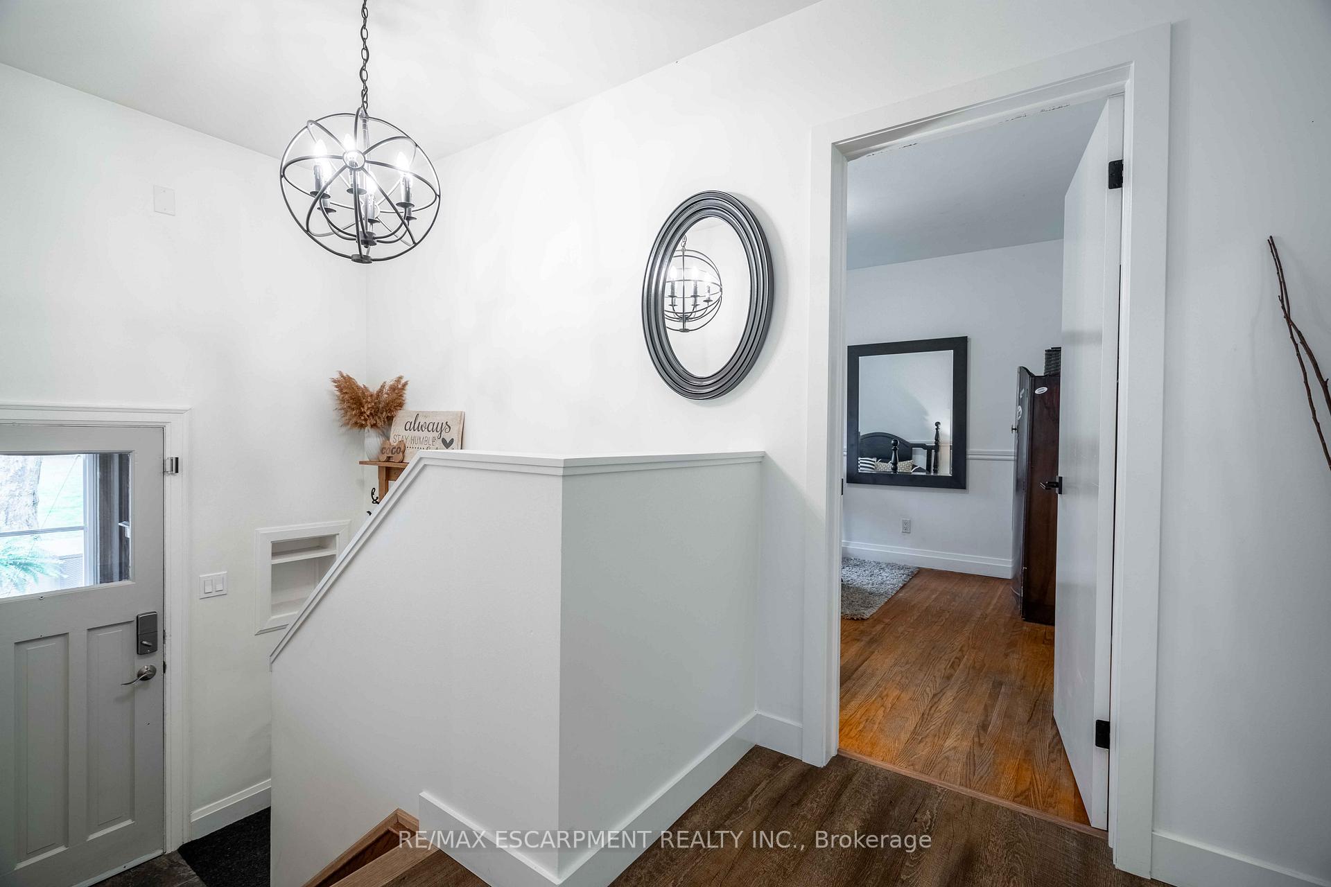 Photo 7 of 298 Garner Road E, Hamilton, Ancaster — HOMEH