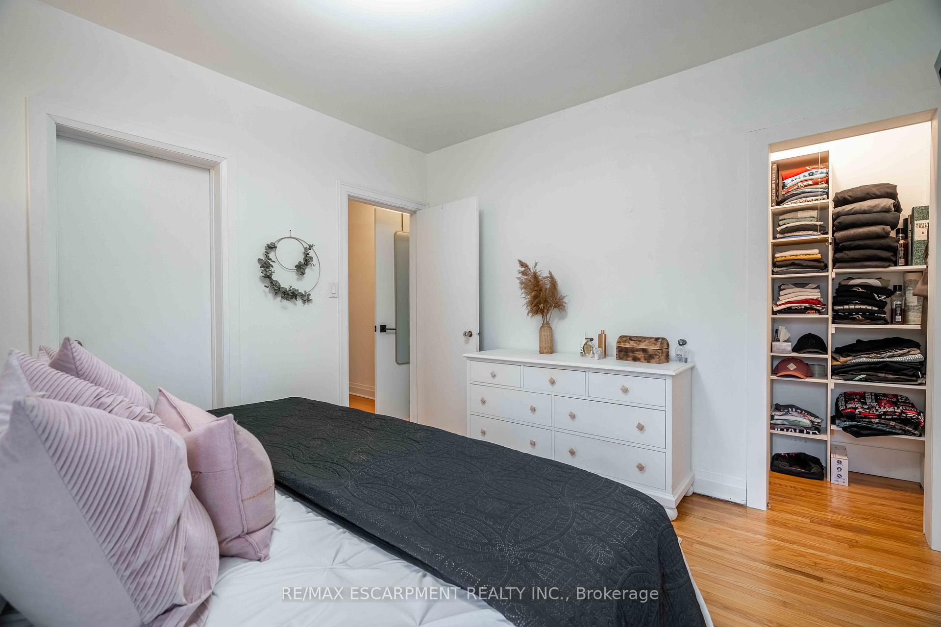 Photo 20 of 298 Garner Road E, Hamilton, Ancaster — HOMEH