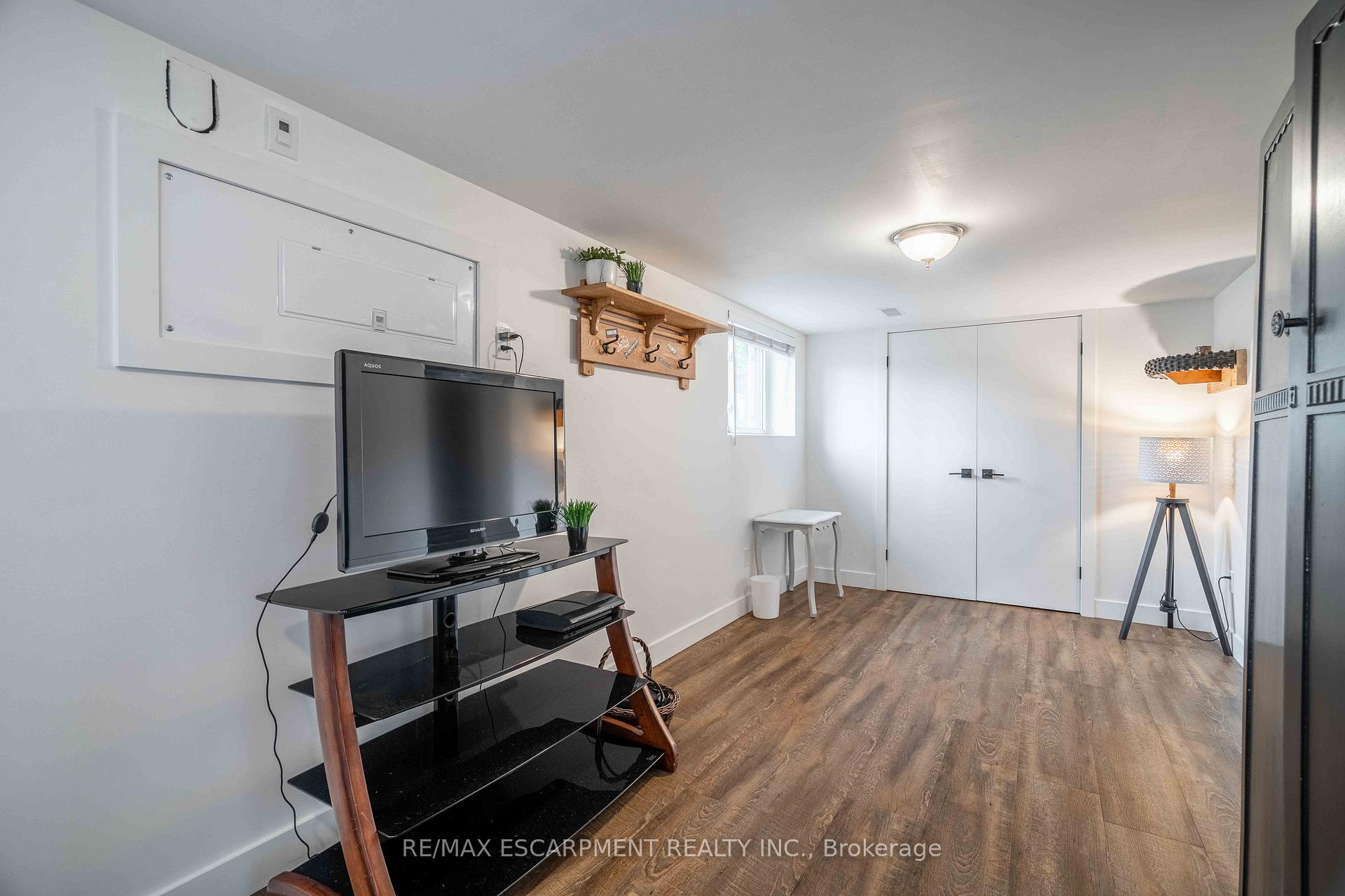 Photo 46 of 298 Garner Road E, Hamilton, Ancaster — HOMEH