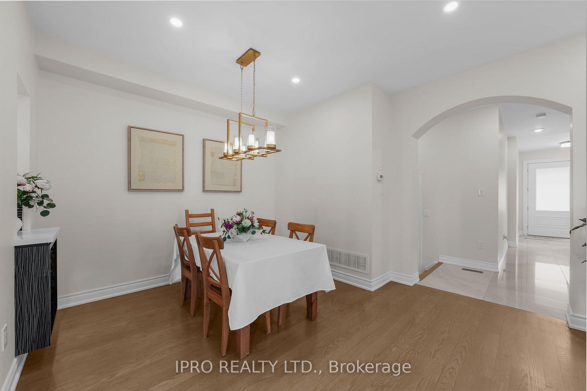 Photo 8 of 111 Ostrovsky Road, Vaughan, Vellore Village — HOMEH