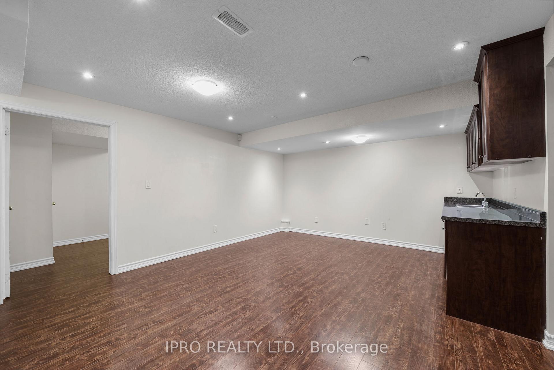 Photo 12 of 111 Ostrovsky Road, Vaughan, Vellore Village — HOMEH