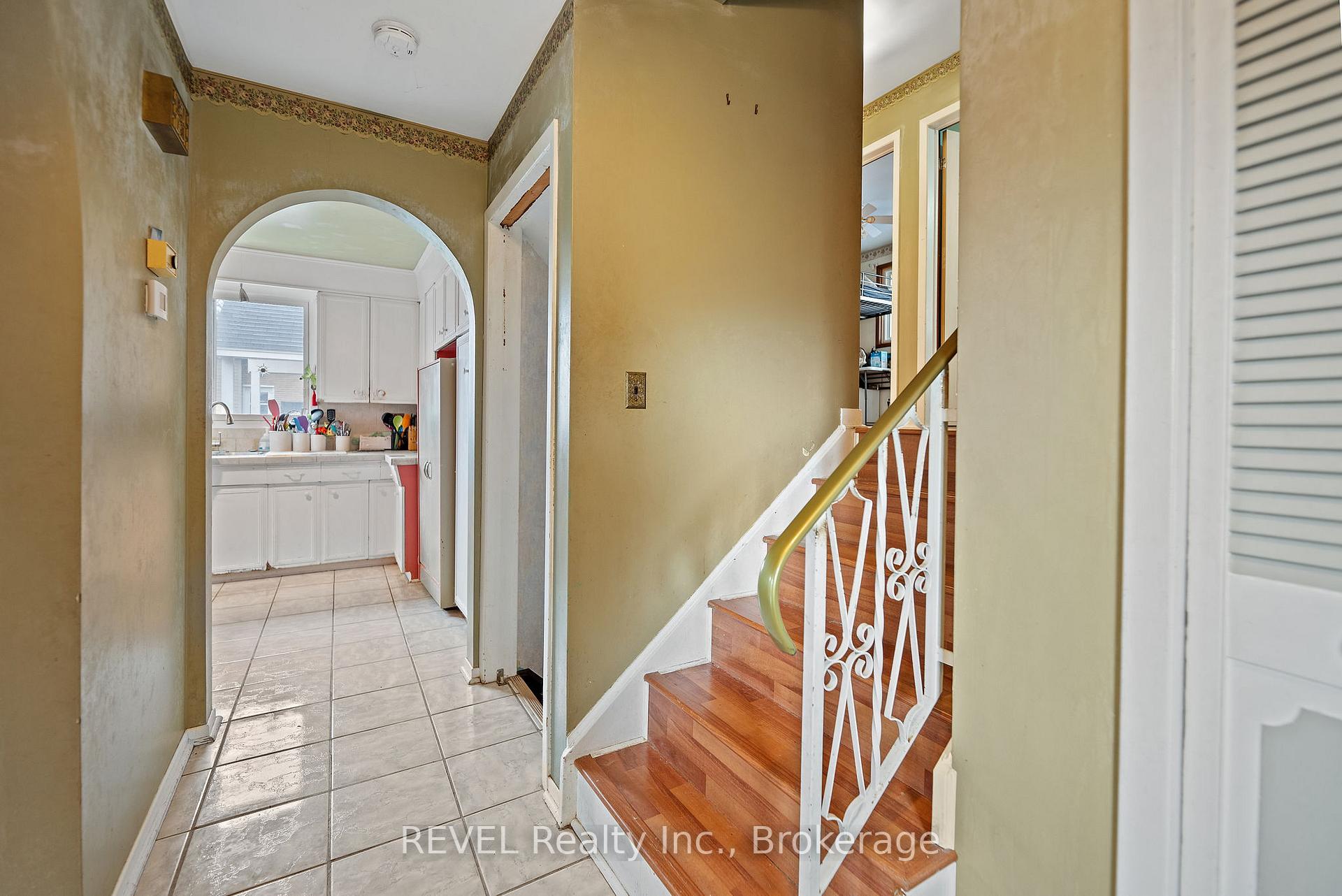 Photo 16 of 5 Cascade Court, St. Catharines, Secord Woods — HOMEH