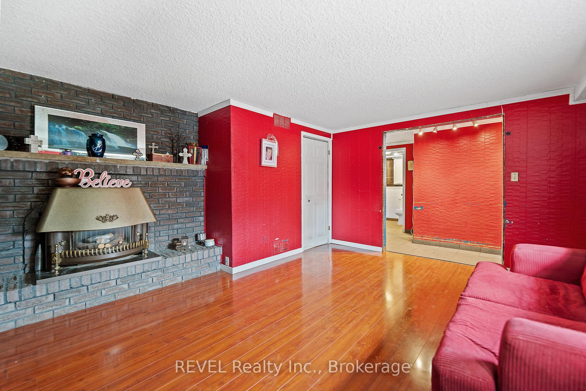 Photo 11 of 5 Cascade Court, St. Catharines, Secord Woods — HOMEH