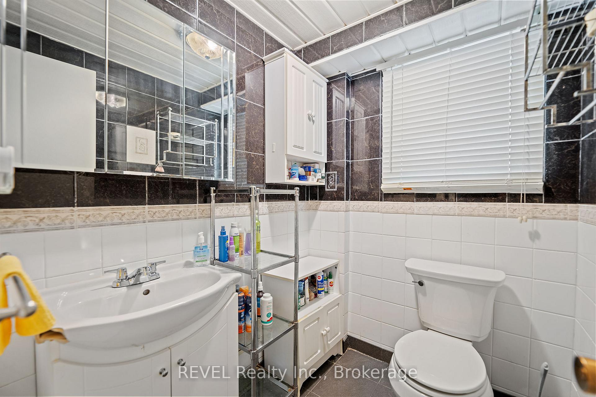 Photo 26 of 5 Cascade Court, St. Catharines, Secord Woods — HOMEH
