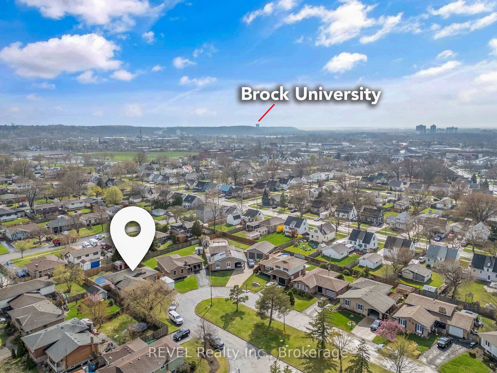 Photo 24 of 5 Cascade Court, St. Catharines, Secord Woods — HOMEH