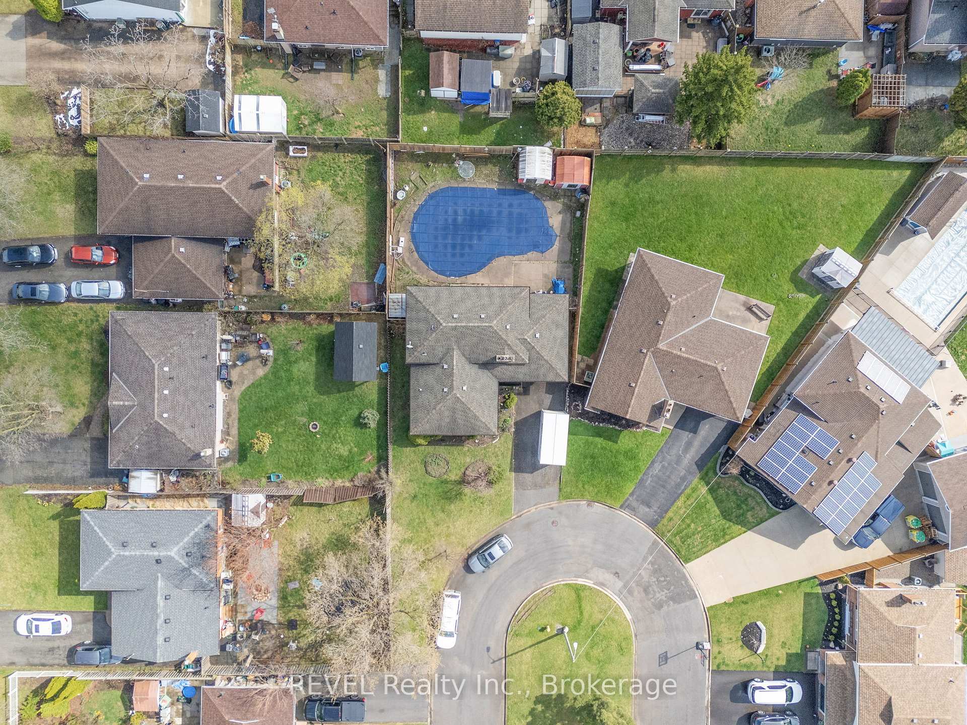 Photo 15 of 5 Cascade Court, St. Catharines, Secord Woods — HOMEH