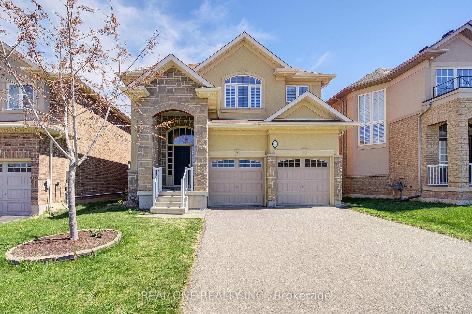 Photo 1 of 248 Raymond Road, Hamilton, Meadowlands — HOMEH