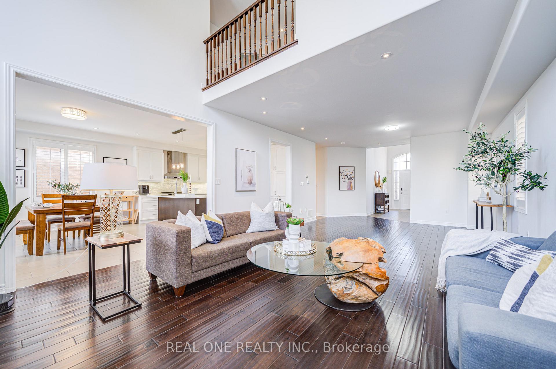 Photo 18 of 248 Raymond Road, Hamilton, Meadowlands — HOMEH