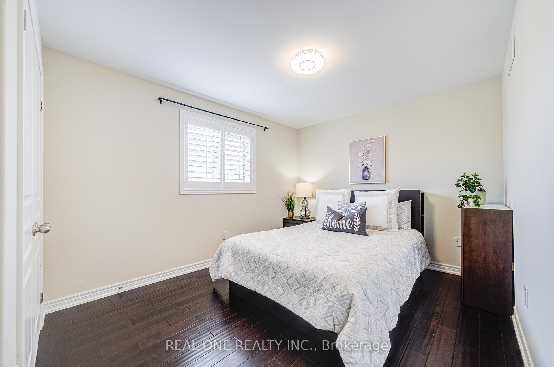 Photo 30 of 248 Raymond Road, Hamilton, Meadowlands — HOMEH