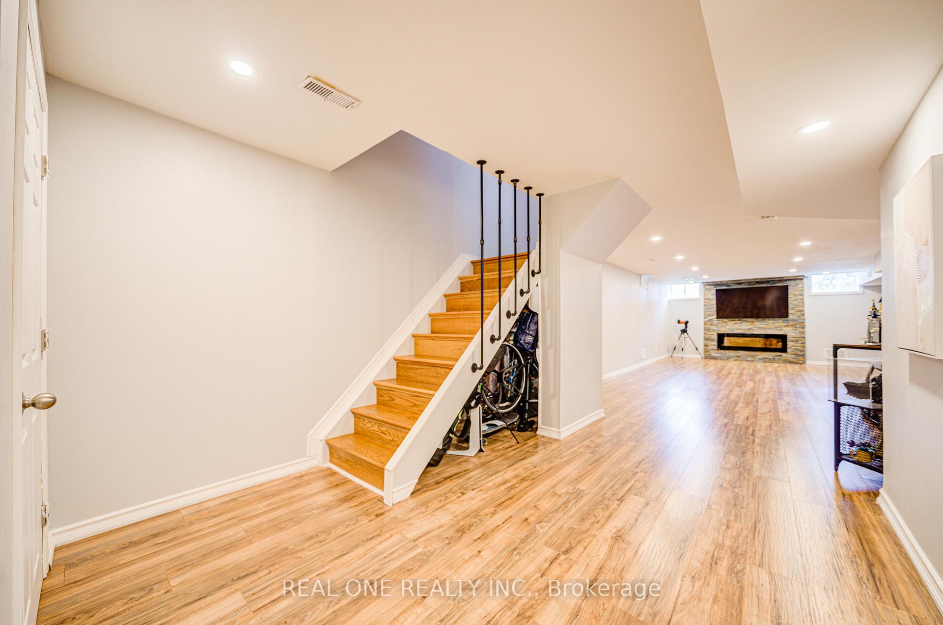 Photo 34 of 248 Raymond Road, Hamilton, Meadowlands — HOMEH