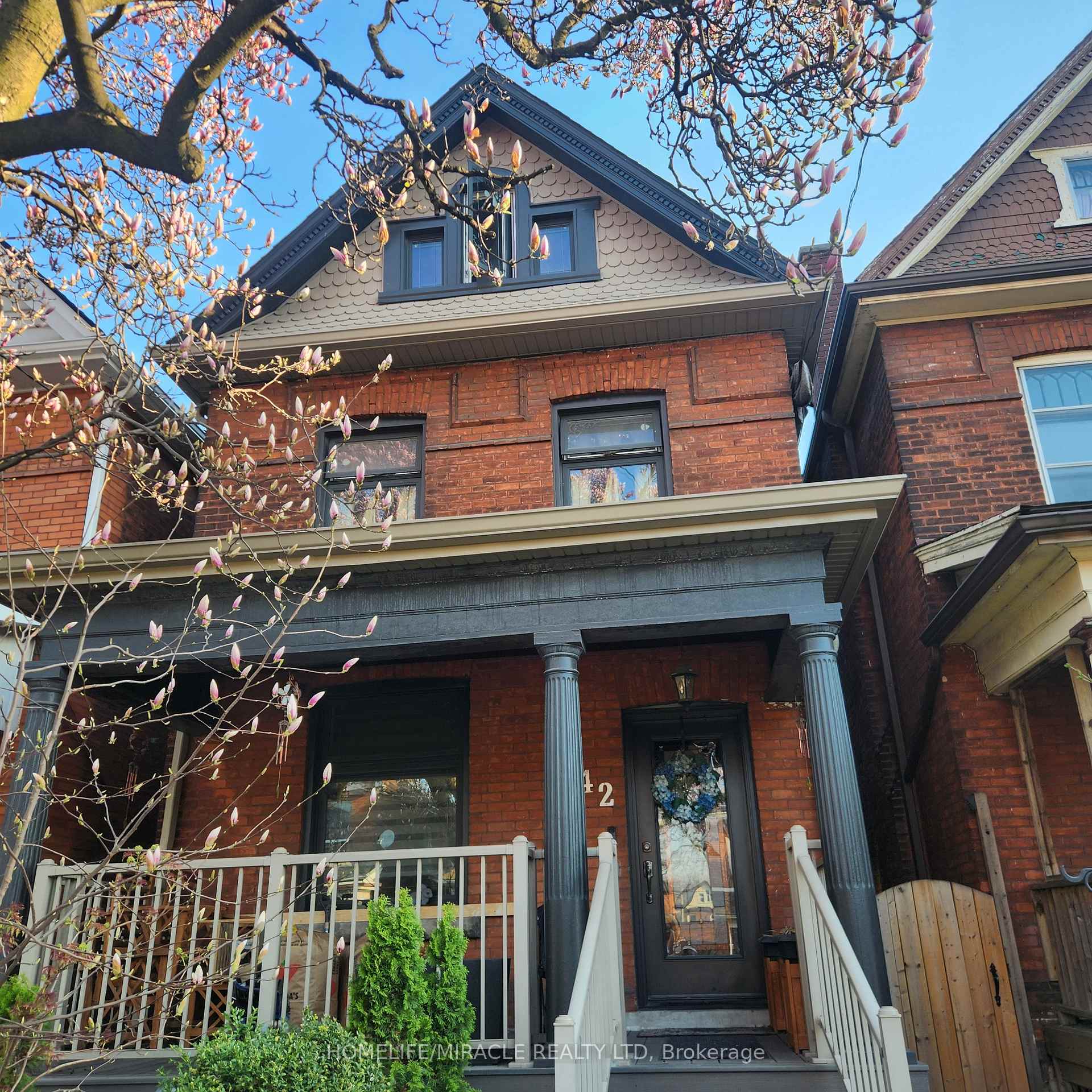 Front of 42 Nightingale Street