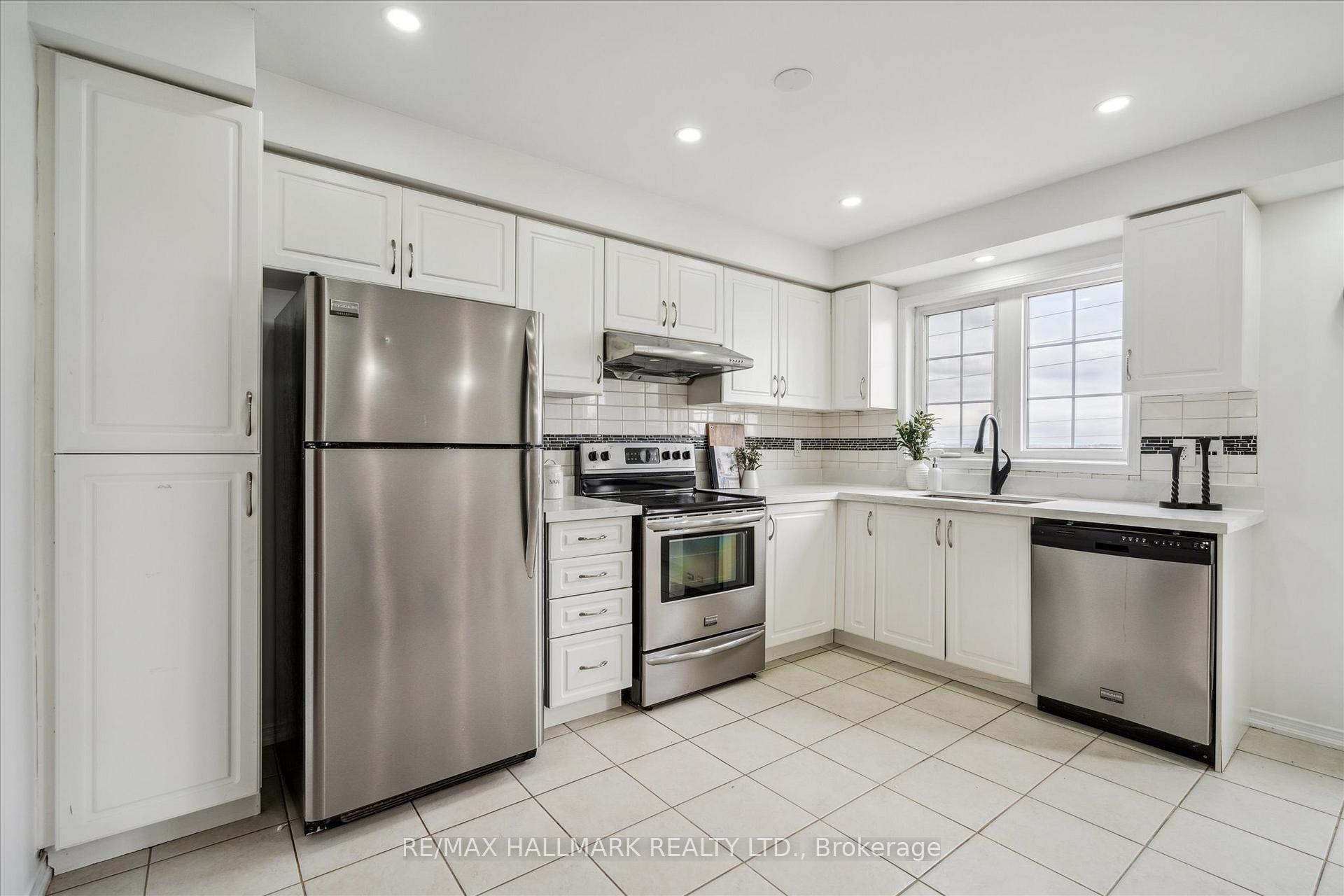 Photo 15 of 934 Audley Road N, Ajax, Central East — HOMEH