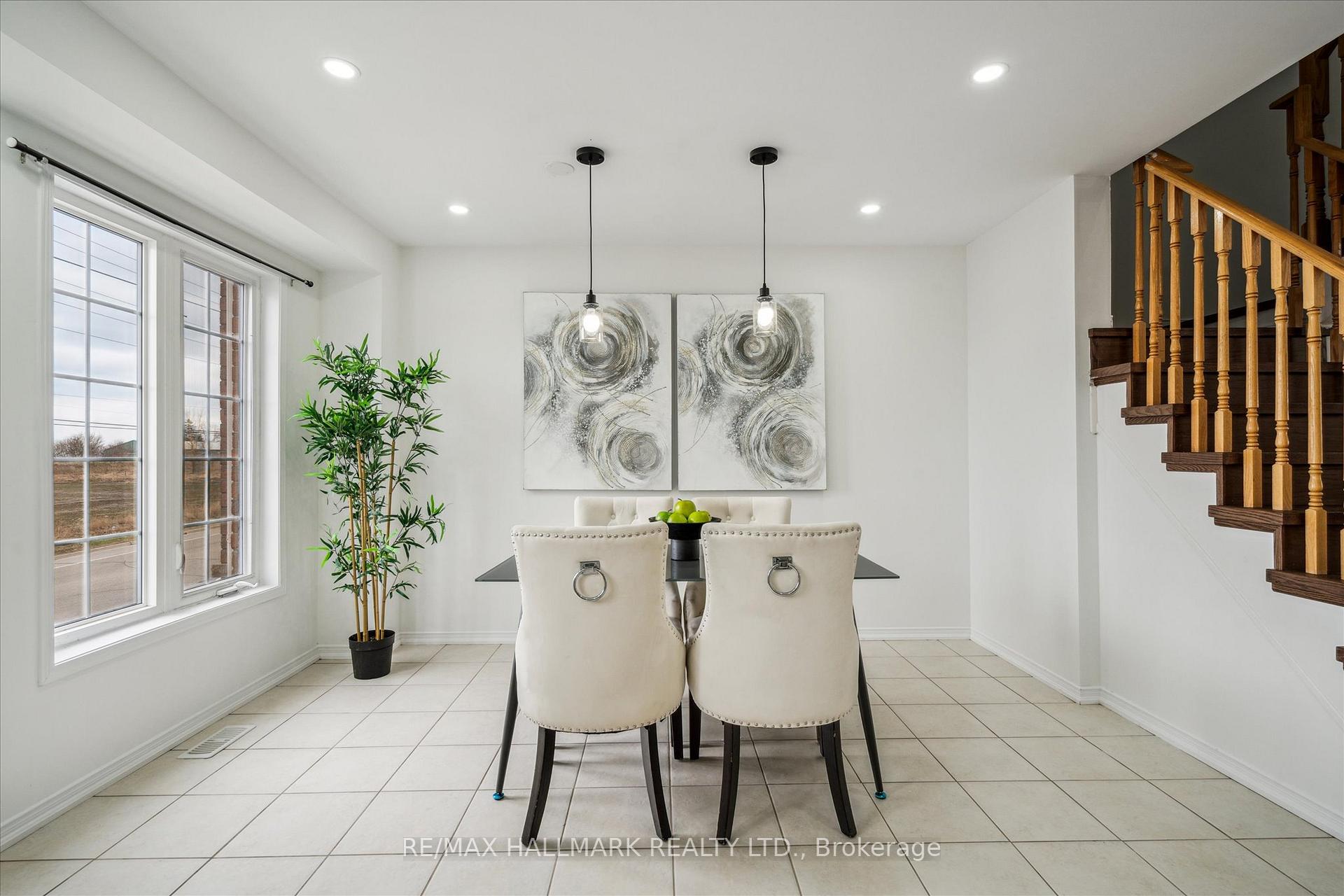 Photo 20 of 934 Audley Road N, Ajax, Central East — HOMEH