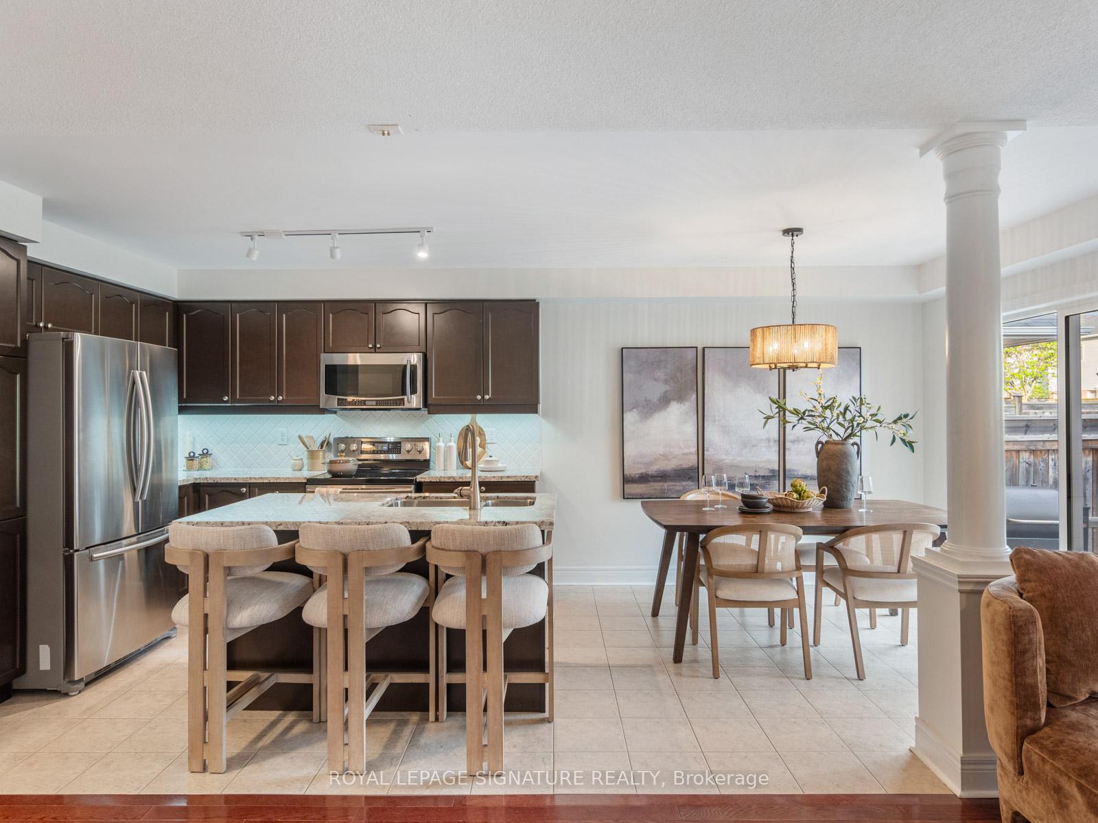 Photo 10 of 37 Dewell Crescent, Clarington, Courtice — HOMEH