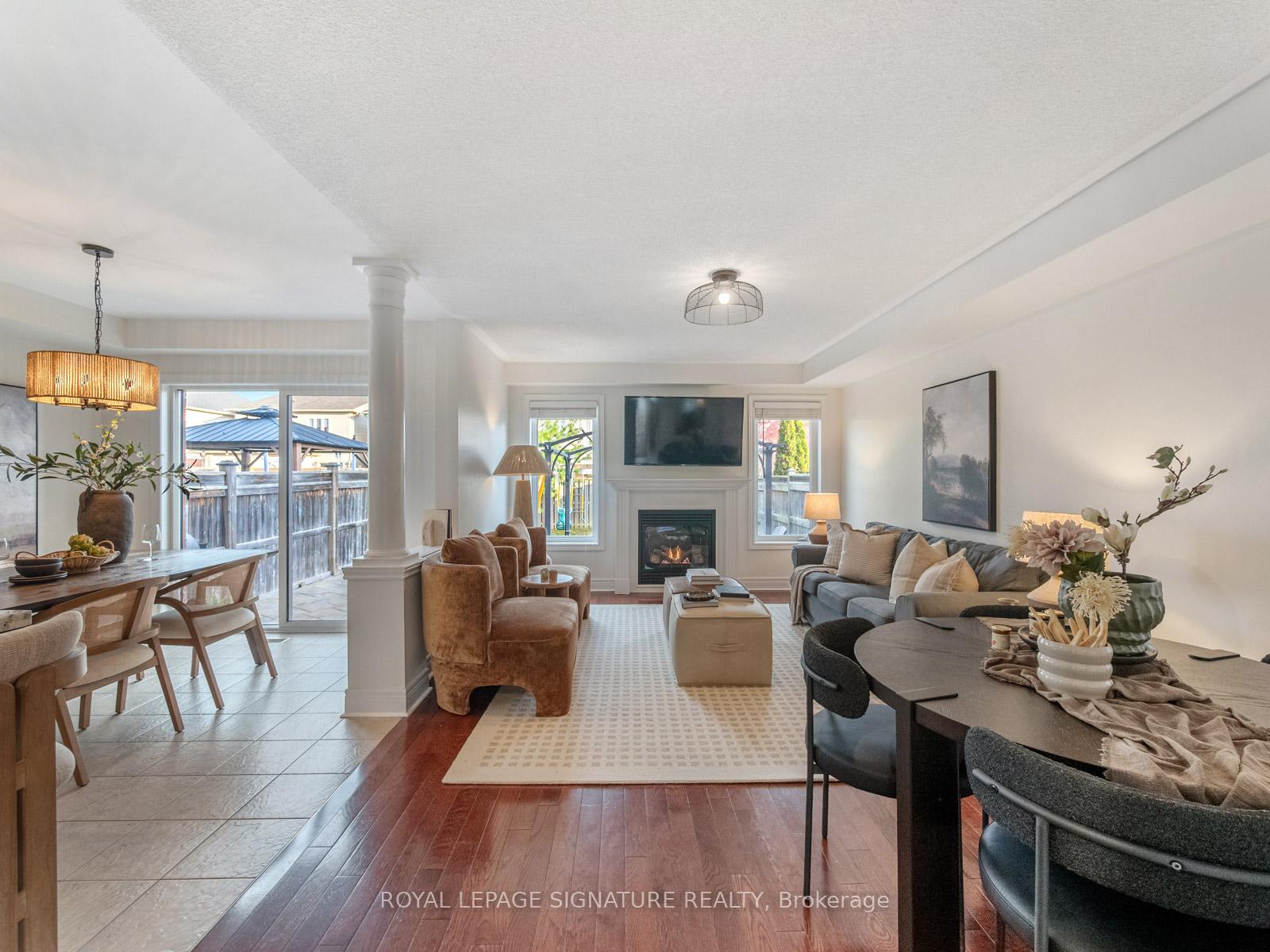 Photo 11 of 37 Dewell Crescent, Clarington, Courtice — HOMEH