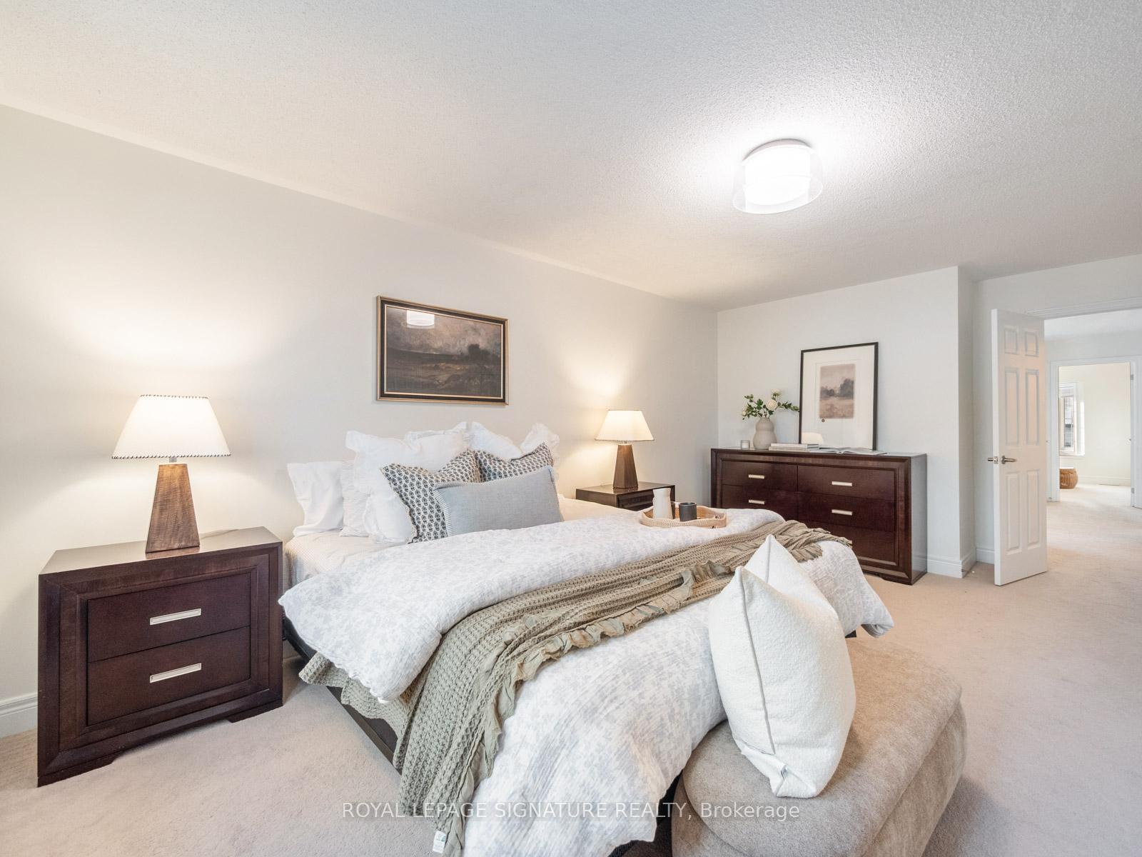 Photo 18 of 37 Dewell Crescent, Clarington, Courtice — HOMEH