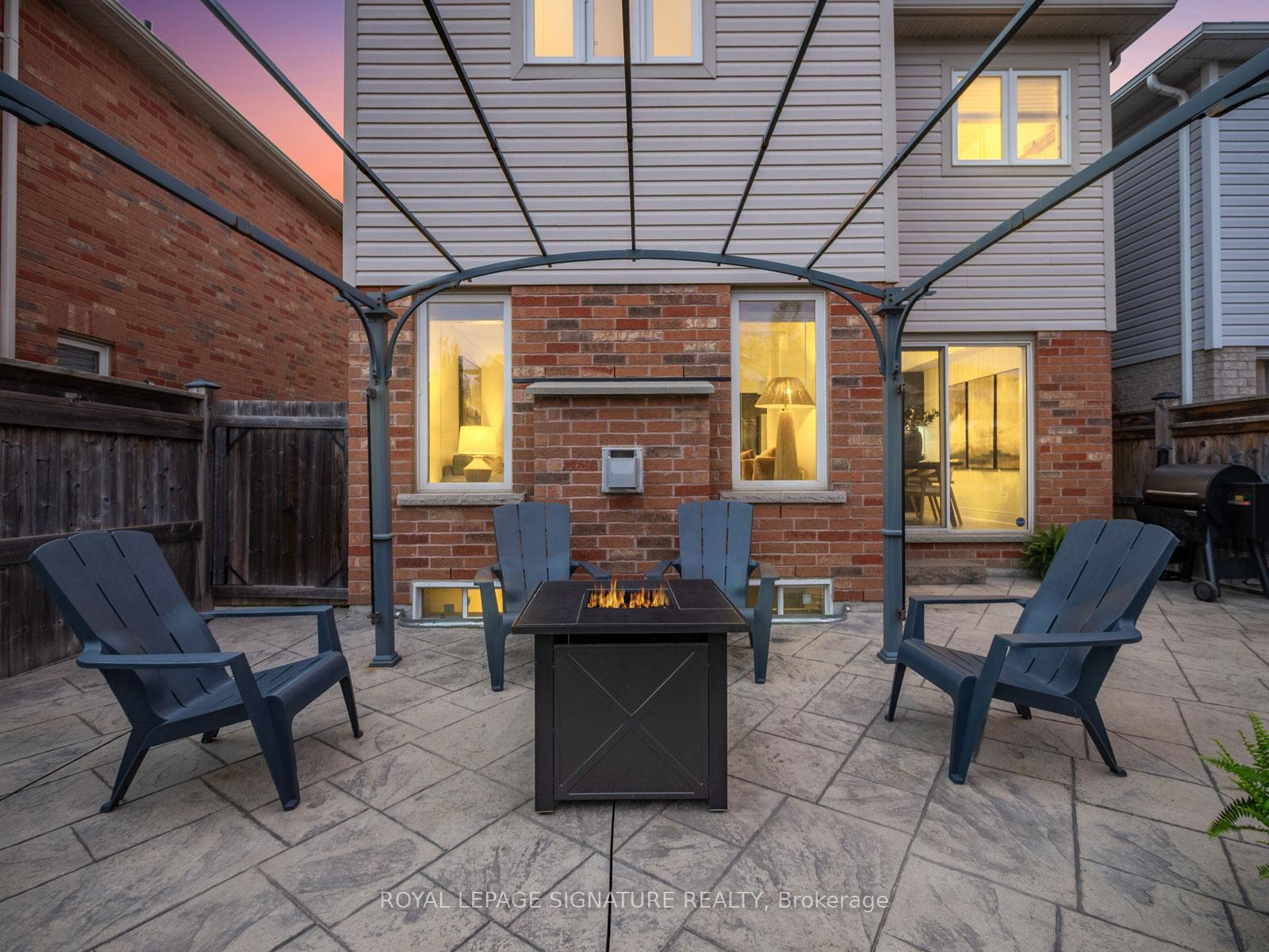 Photo 27 of 37 Dewell Crescent, Clarington, Courtice — HOMEH