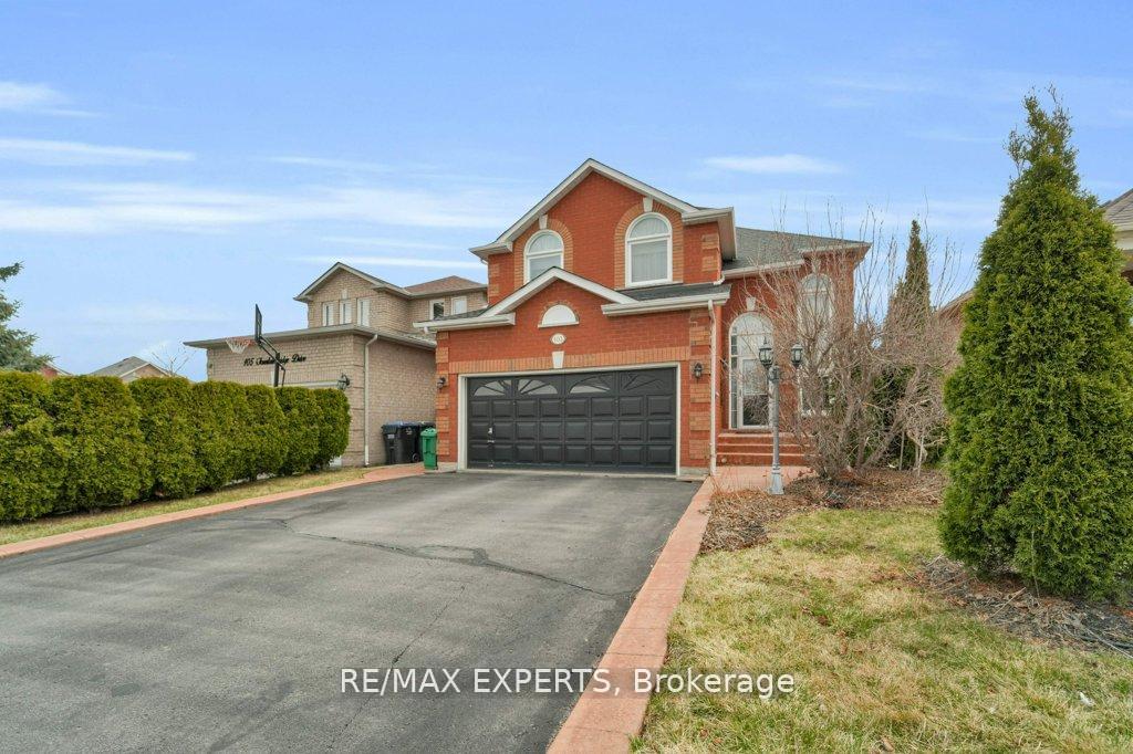 Photo 2 of 103 Fountainbridge Drive, Caledon, Bolton East — HOMEH
