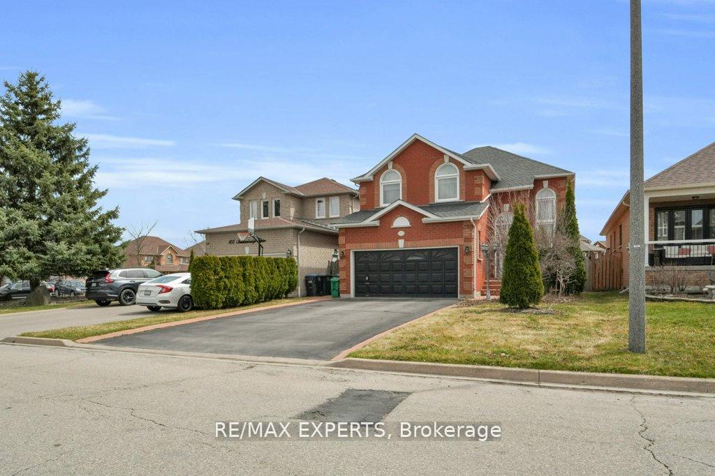 Photo 9 of 103 Fountainbridge Drive, Caledon, Bolton East — HOMEH