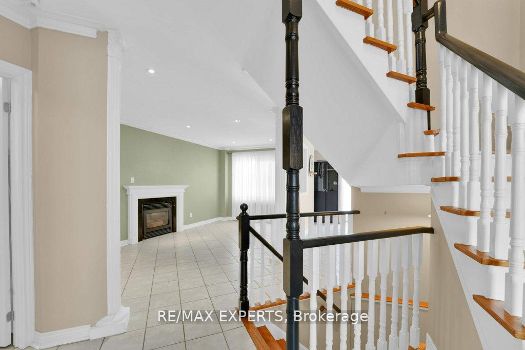 Photo 20 of 103 Fountainbridge Drive, Caledon, Bolton East — HOMEH
