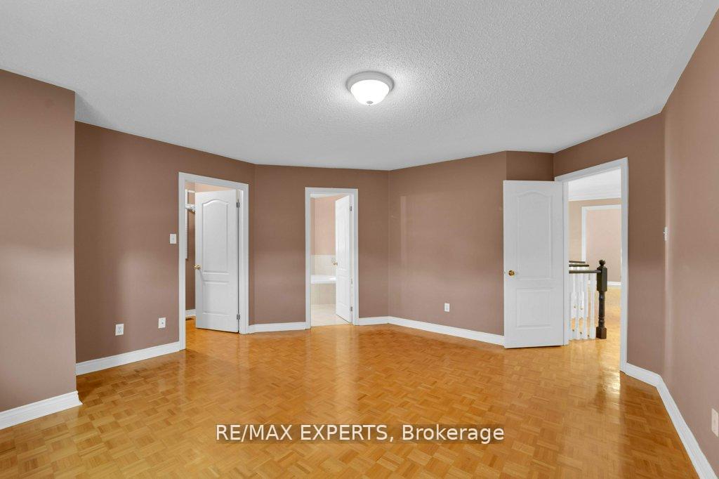 Photo 18 of 103 Fountainbridge Drive, Caledon, Bolton East — HOMEH