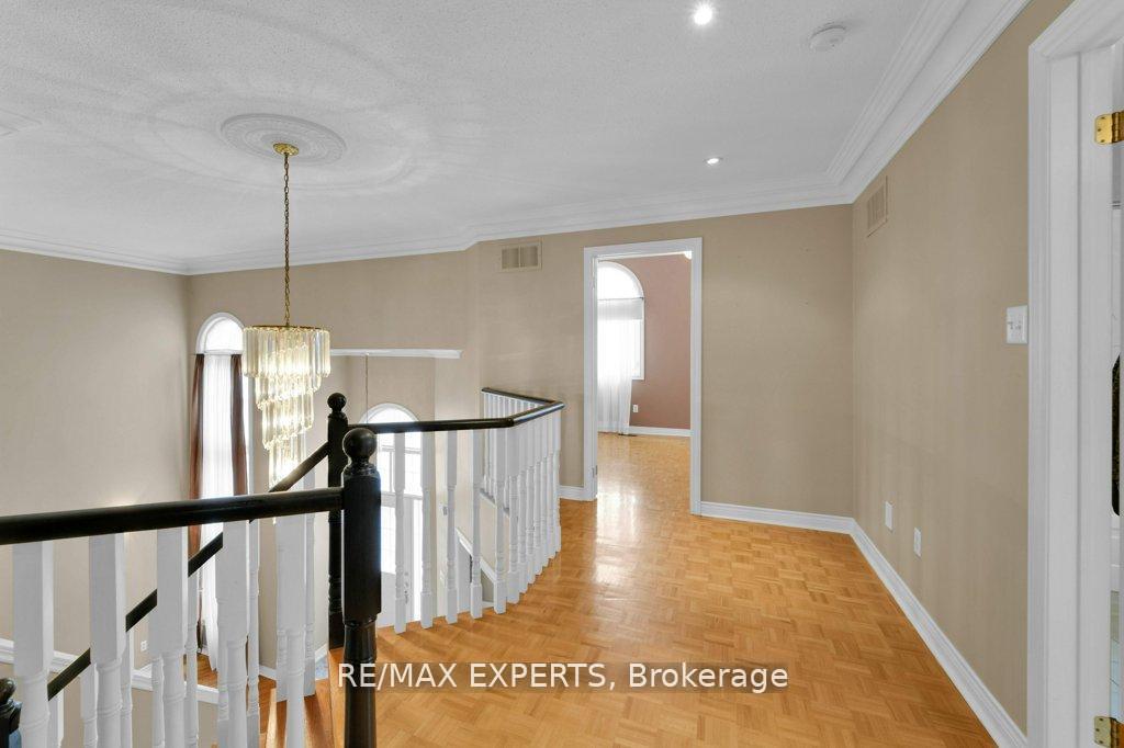 Photo 44 of 103 Fountainbridge Drive, Caledon, Bolton East — HOMEH