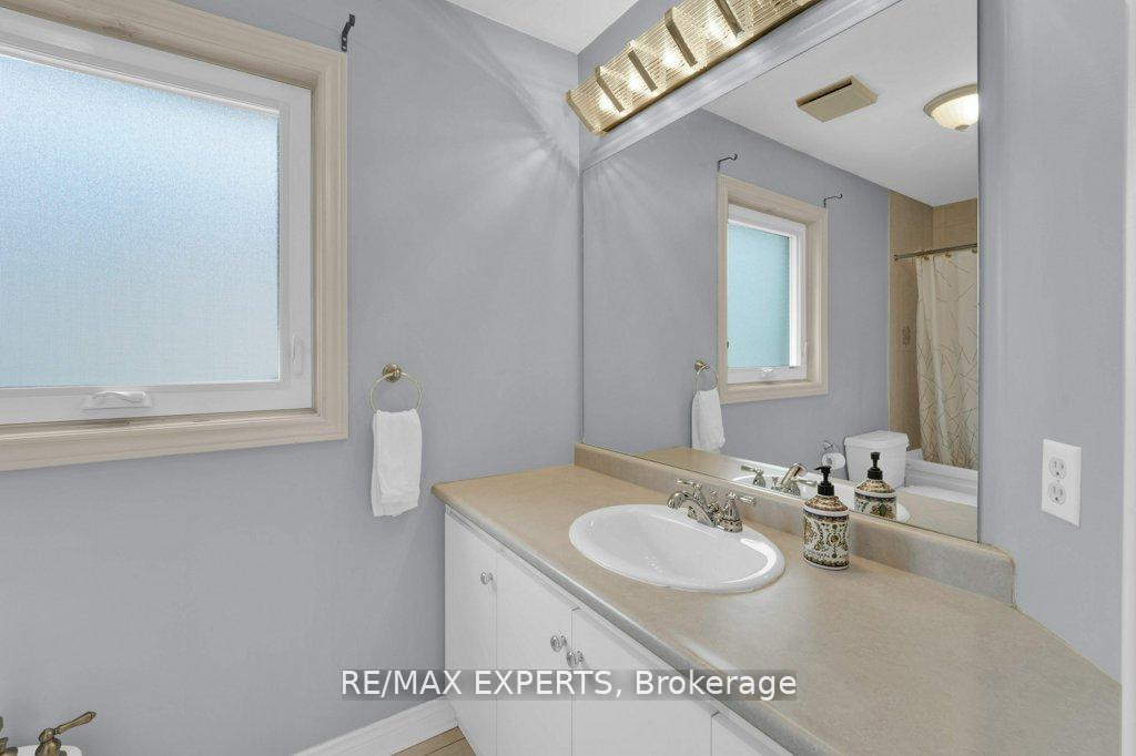 Photo 25 of 103 Fountainbridge Drive, Caledon, Bolton East — HOMEH