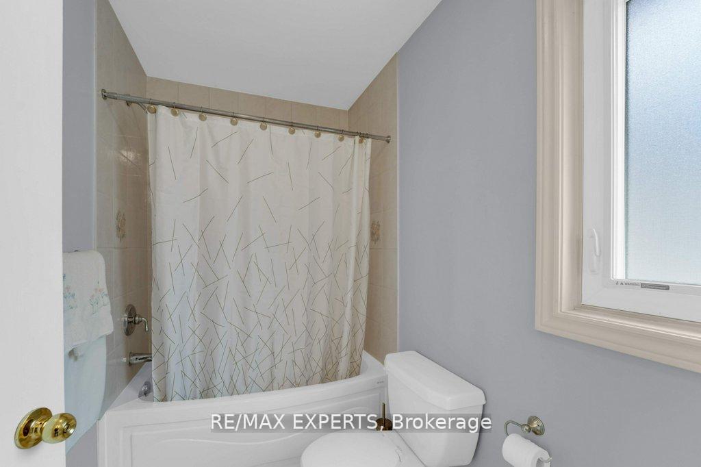 Photo 31 of 103 Fountainbridge Drive, Caledon, Bolton East — HOMEH