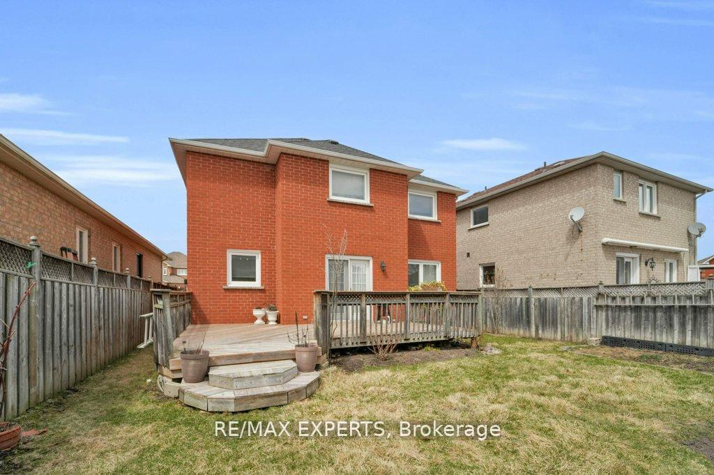Photo 41 of 103 Fountainbridge Drive, Caledon, Bolton East — HOMEH