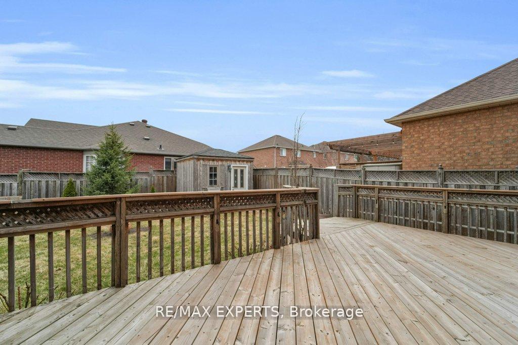 Photo 43 of 103 Fountainbridge Drive, Caledon, Bolton East — HOMEH