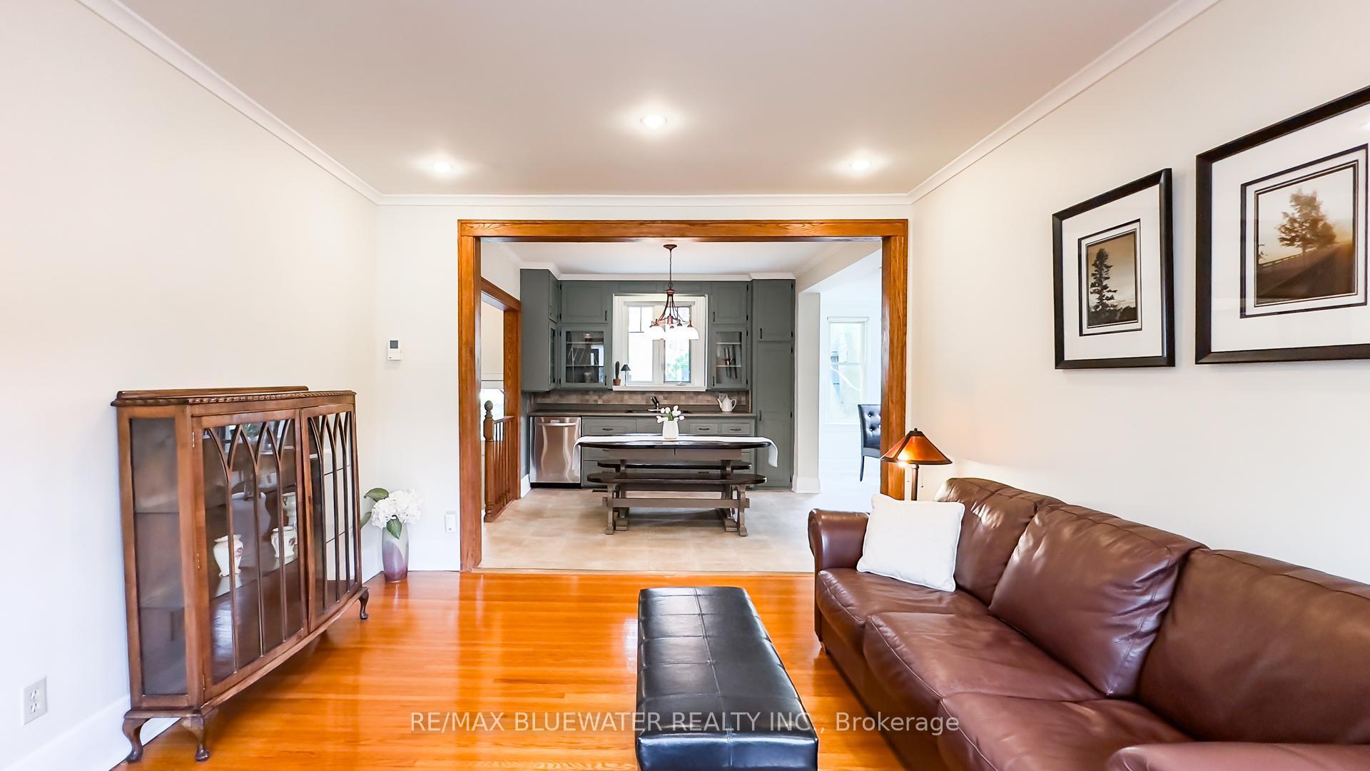 Photo 3 of 27 Victoria Street E, South Huron, Exeter — HOMEH