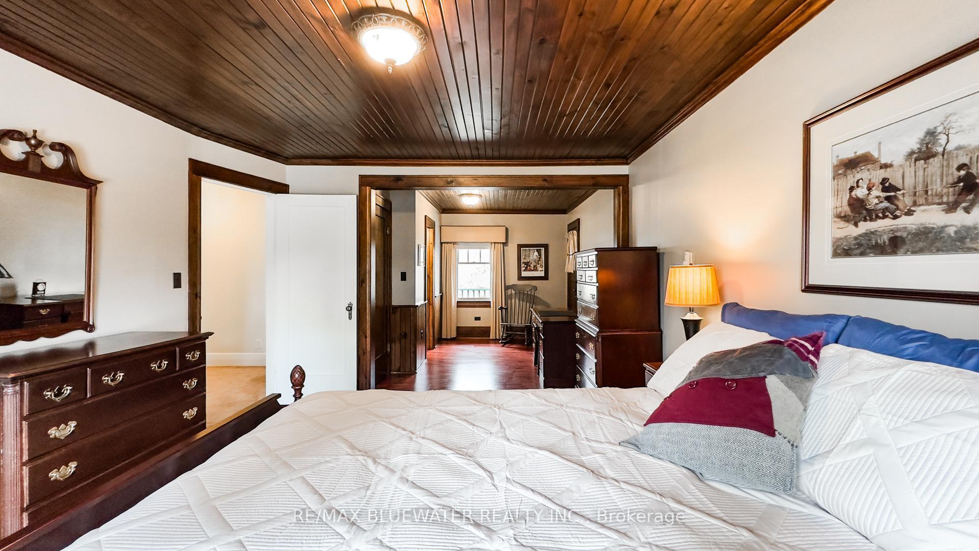 Photo 24 of 27 Victoria Street E, South Huron, Exeter — HOMEH