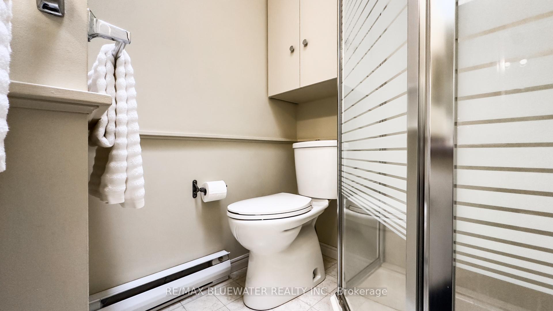 Photo 18 of 27 Victoria Street E, South Huron, Exeter — HOMEH