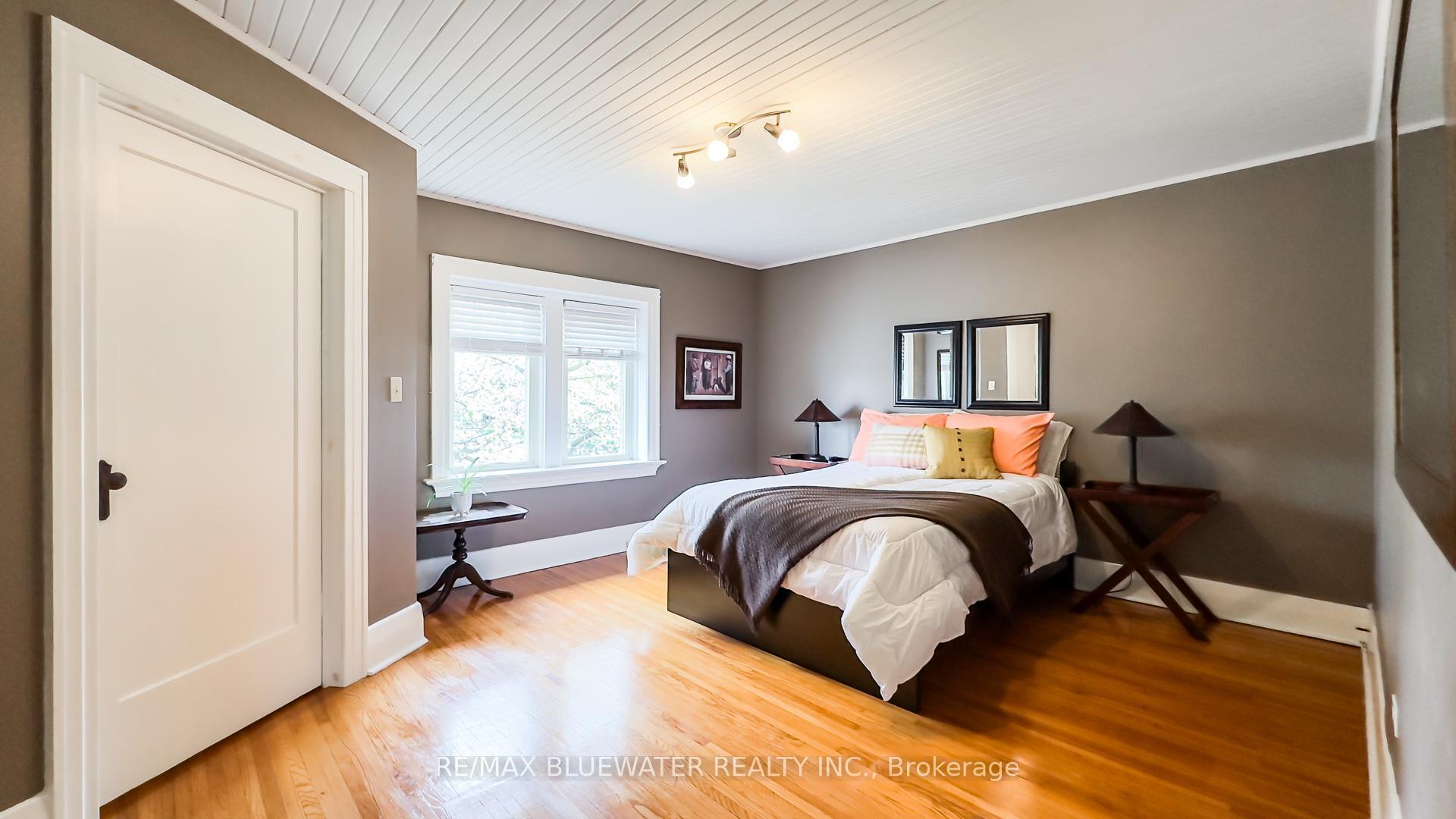 Photo 22 of 27 Victoria Street E, South Huron, Exeter — HOMEH