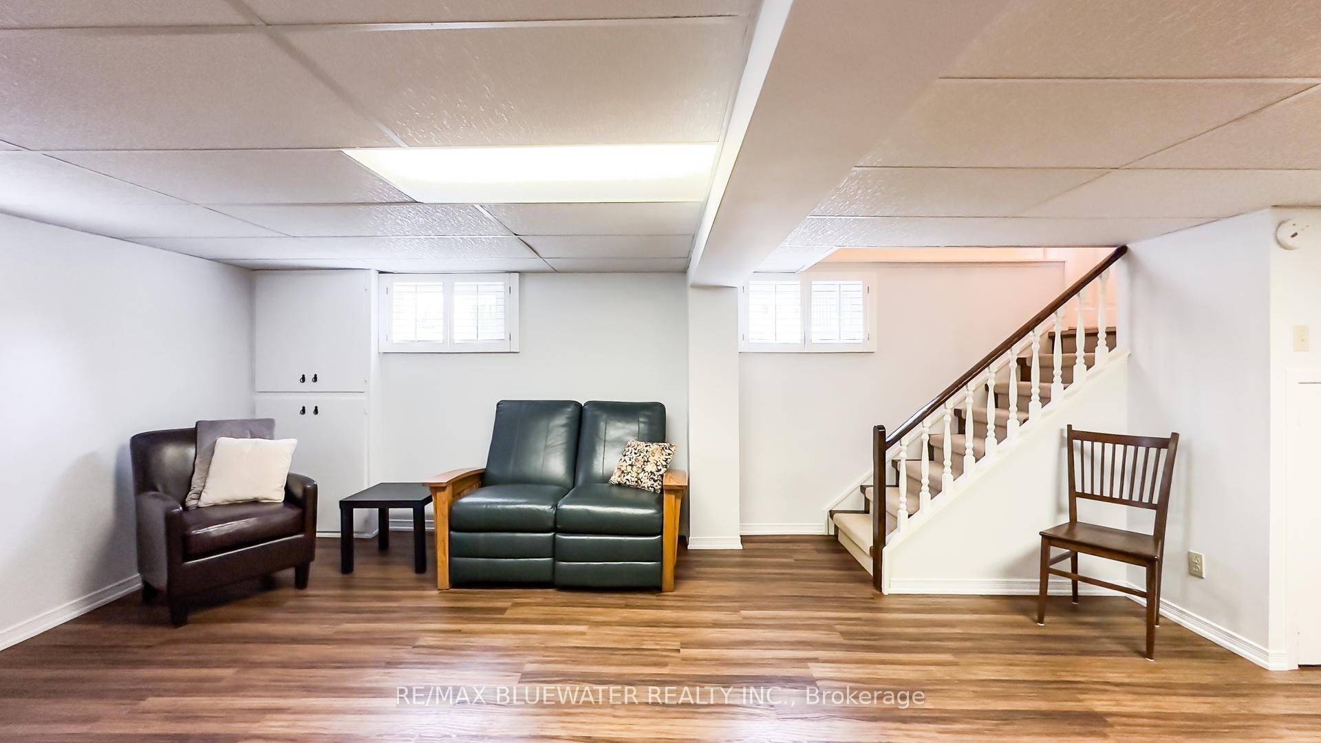 Photo 33 of 27 Victoria Street E, South Huron, Exeter — HOMEH