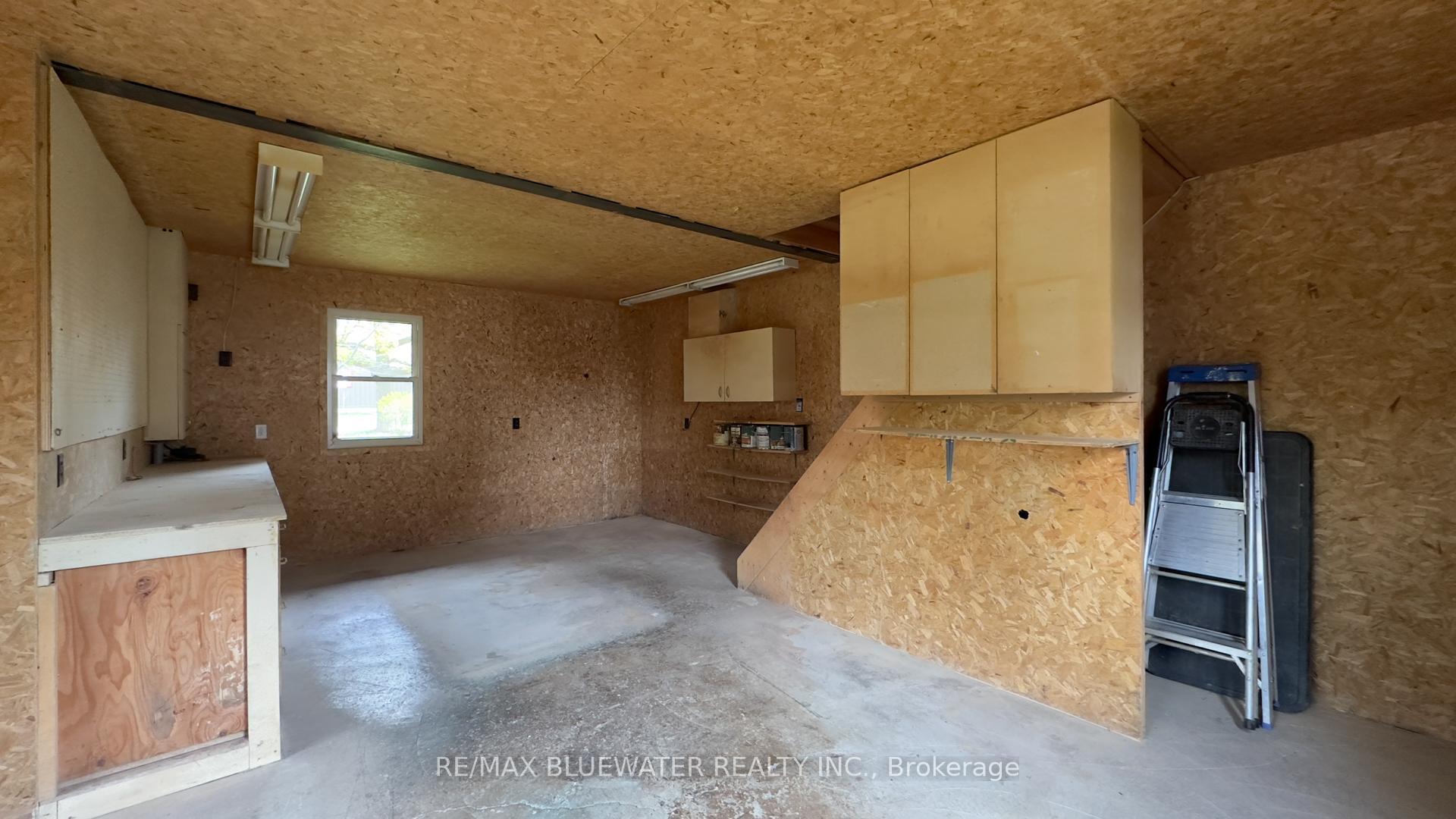 Photo 43 of 27 Victoria Street E, South Huron, Exeter — HOMEH