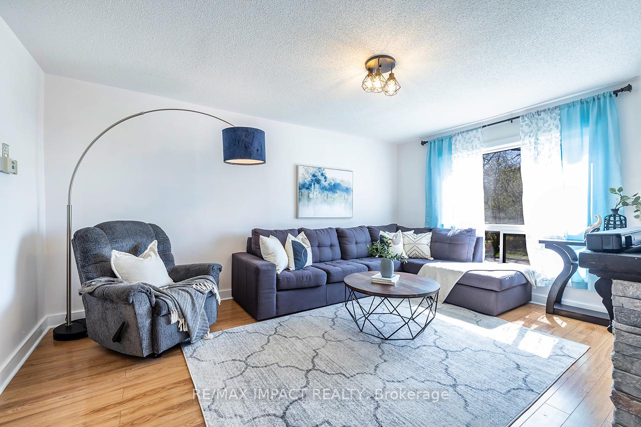 Photo 3 of 211 James Street, Oshawa, Central — HOMEH